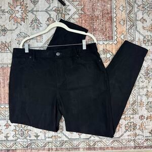 Chicos Black Faux Suede Skinny Pants Womens Size 2.5 US Size Large